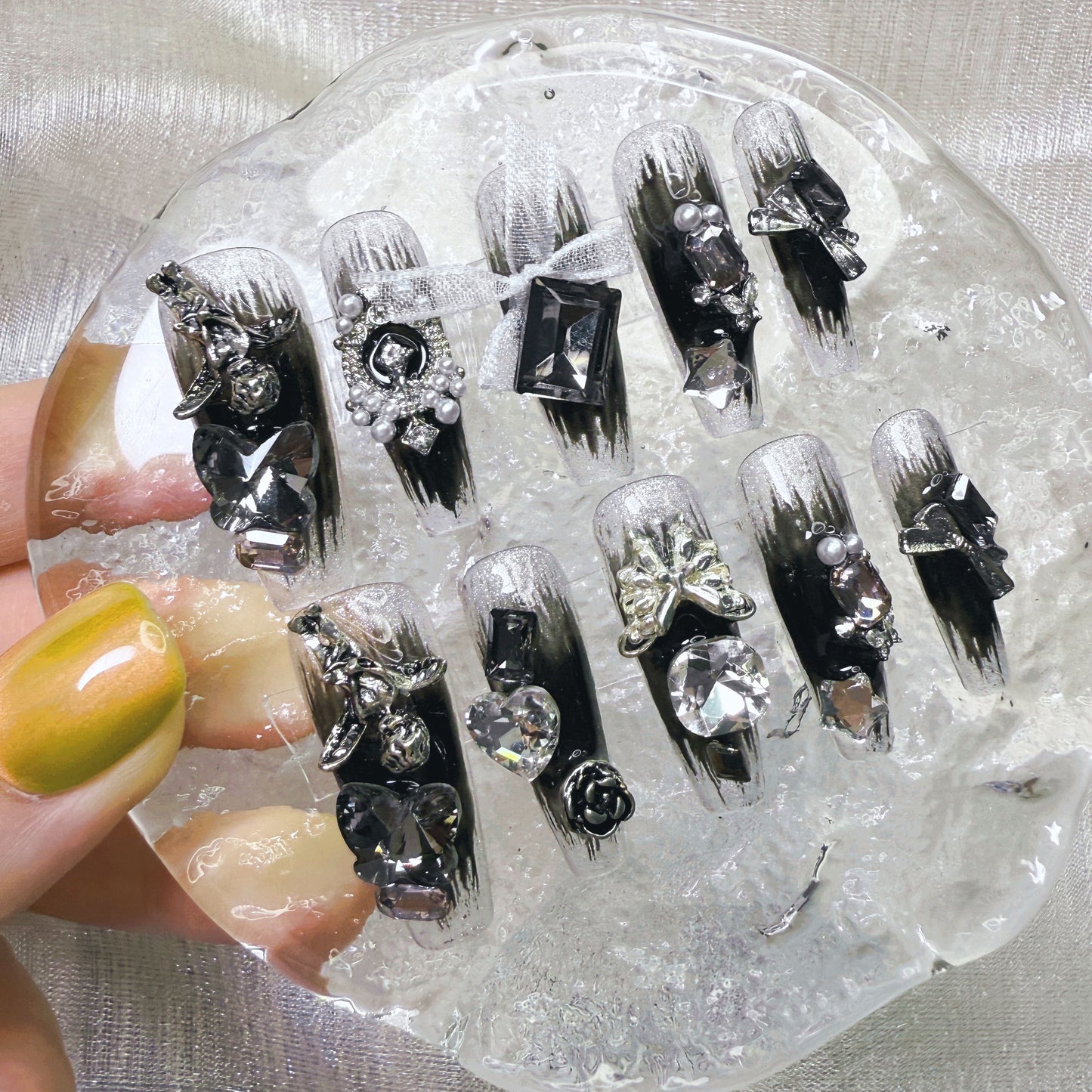 Xiguranail Handmade gel nails, 3D false nails, black press on nails, french nials, french tip nails, reusable press ons