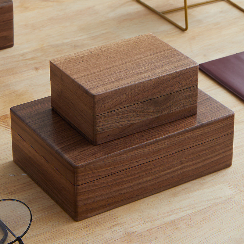 Xigura Patina handcrafted black walnut storage box, natural grain detail for a warm, quiet home.