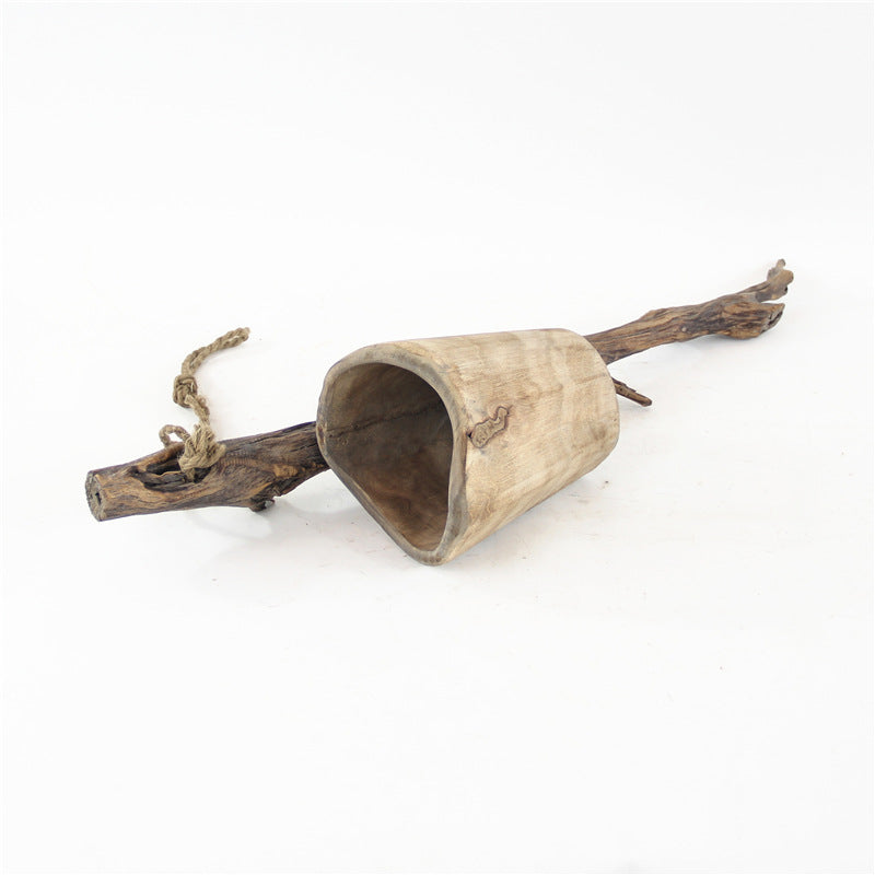 Xigura Patina handcrafted solid wood plant stand, slow living setting for a warm, quiet home.