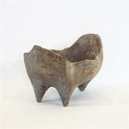 Xigura Patina handcrafted solid wood plant pot, natural grain detail for a warm, quiet home.