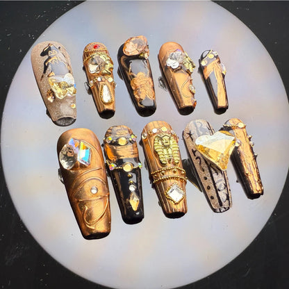 XiguraNail 3D press on nails, diamond french nailas, french tips, reusable press on nails