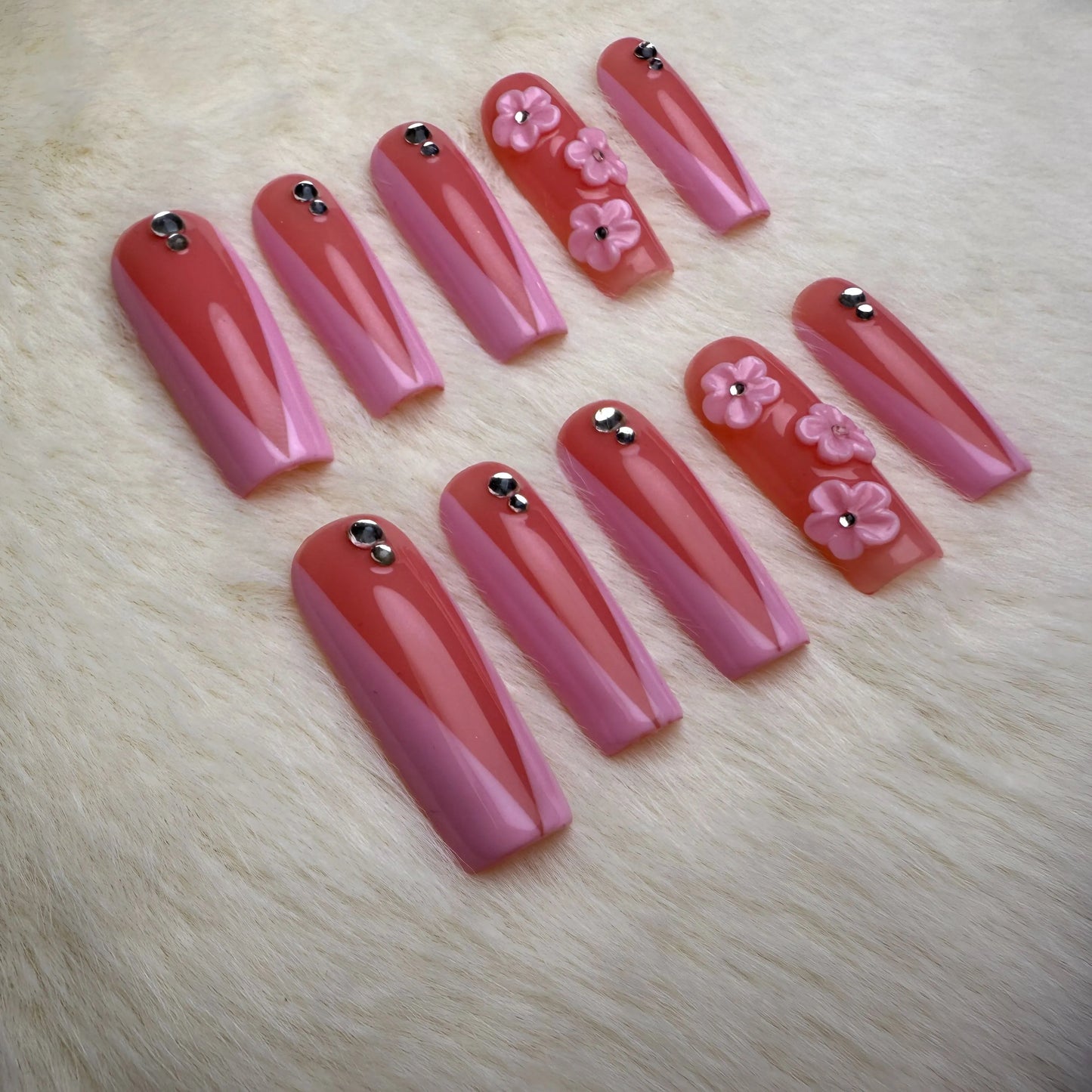 Xiguranail Pink petals nails, 3D gel press on nails, acrylic nails, french tips nails, handmande false nails