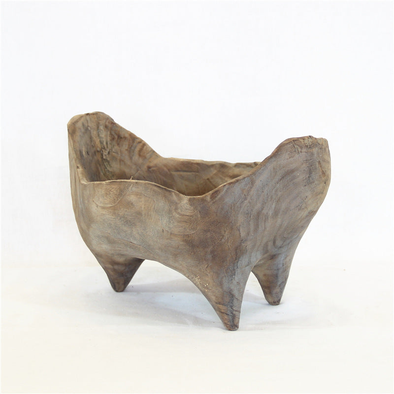 Xigura Patina handcrafted solid wood plant pot, handcrafted detail for a warm, quiet home.