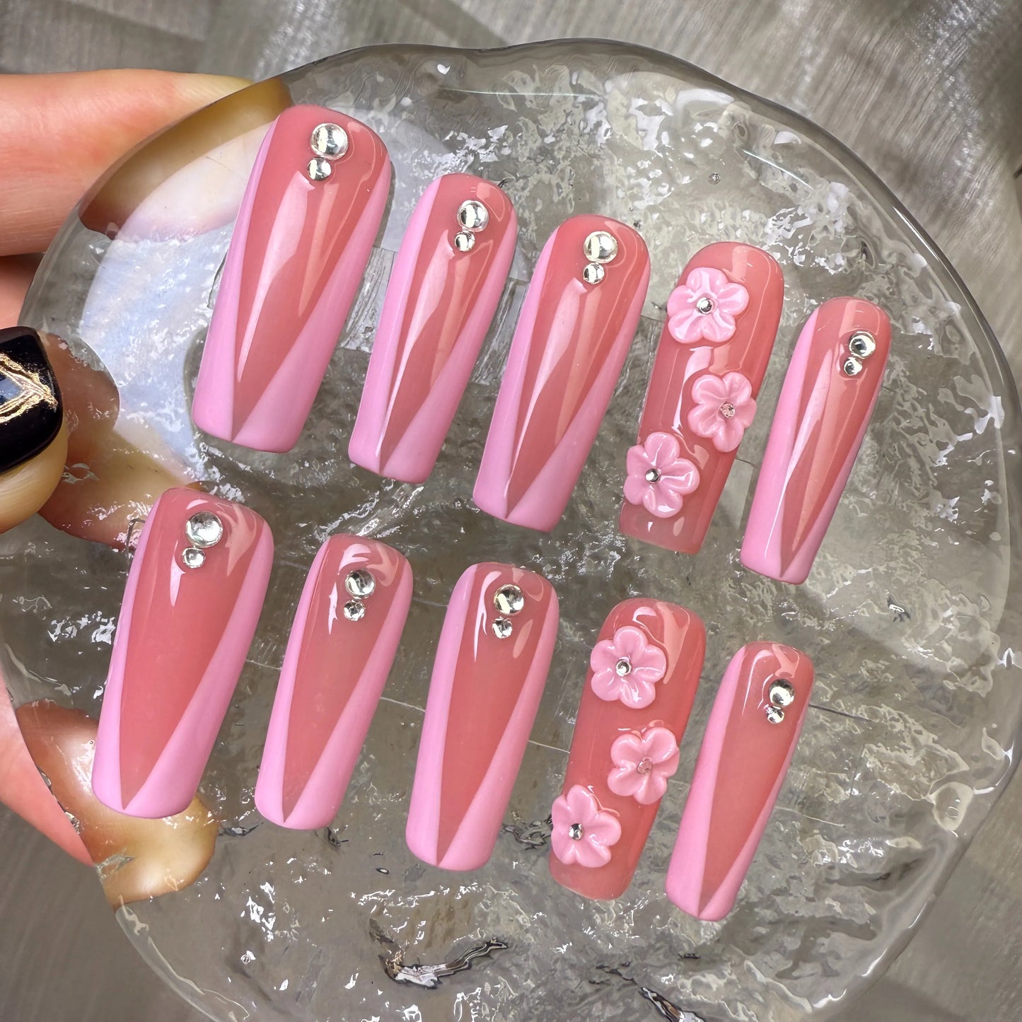 Xiguranail Pink petals nails, 3D gel press on nails, acrylic nails, french tips nails, handmande false nails