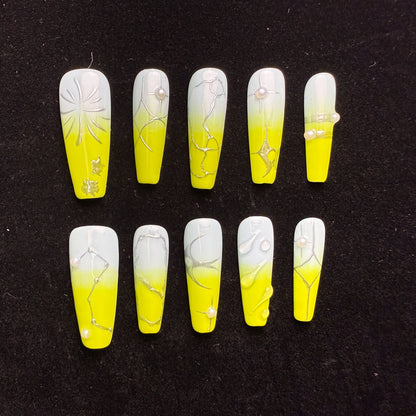 Xiguranail, Handmade press on nails, french tip nails, acrylic nails, 3D nail art, reusable nails