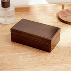 Xigura Patina handcrafted pine jewelry box, handcrafted detail for a warm, quiet home.