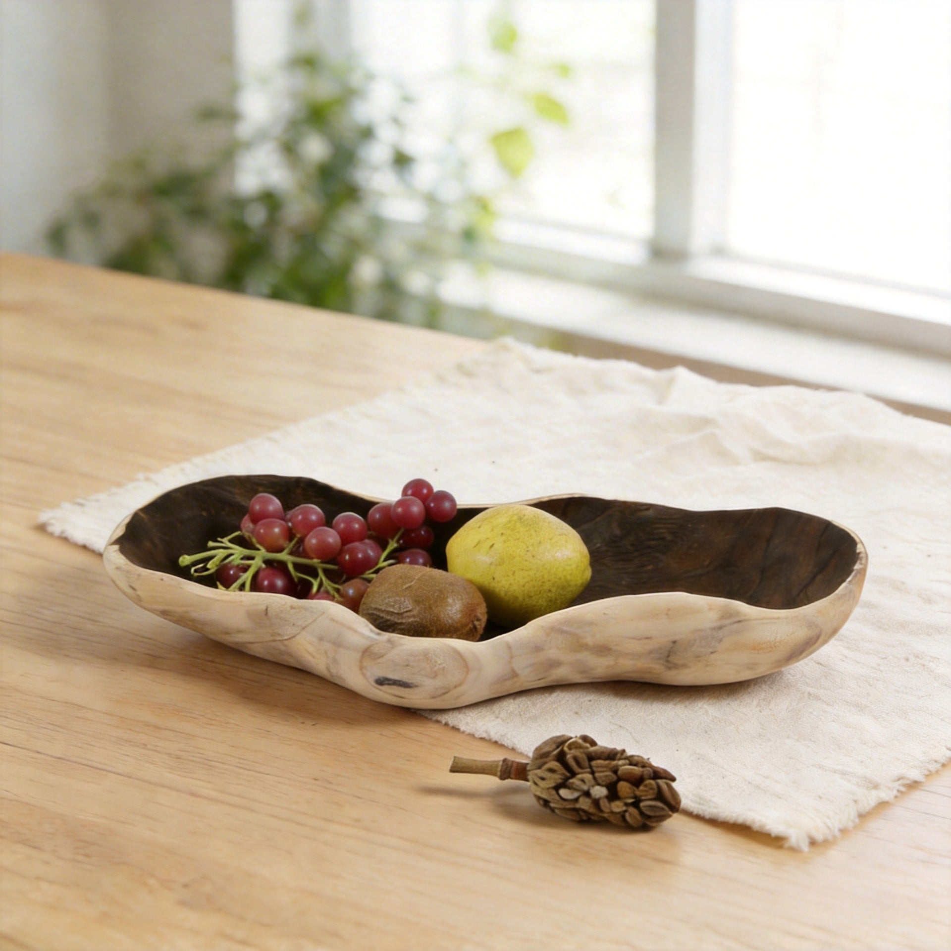 Xigura Patina handcrafted paulownia serving tray, main view in soft natural light for a warm, quiet home.