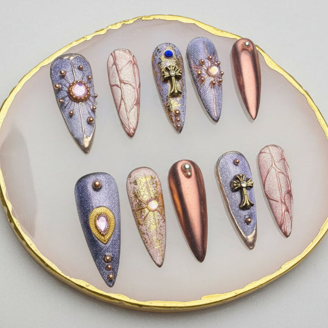 Xiguranail, handmade nail art, acrylic nails, french tips, french tip nails, 3D nail art, reusable press on nails