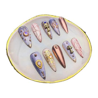 Xiguranail, handmade nail art, acrylic nails, french tips, french tip nails, 3D nail art, reusable press on nails